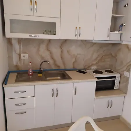 Dervishaj 2 *